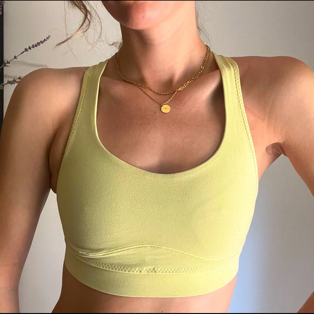 Lululemon sports bra